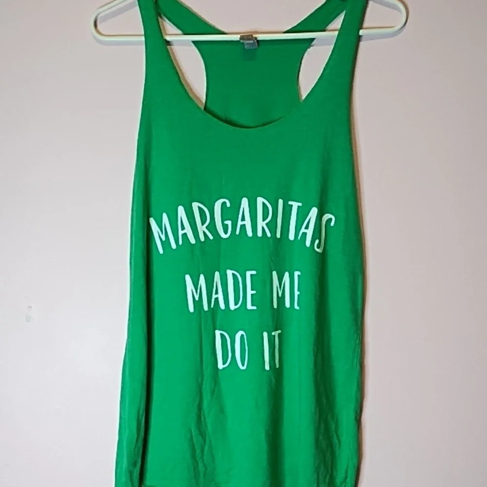Cute ๐ TANK TOP - Picture 4 of 5
